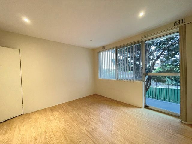 2 bedrooms Apartment / Unit / Flat in 1/20 Meriton Street GLADESVILLE NSW, 2111