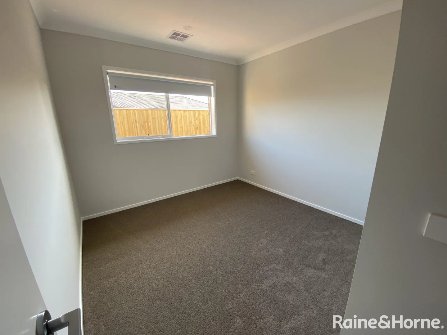 Additional image 11 of 4 Ellisburg Street, Manor Lakes VIC 3024