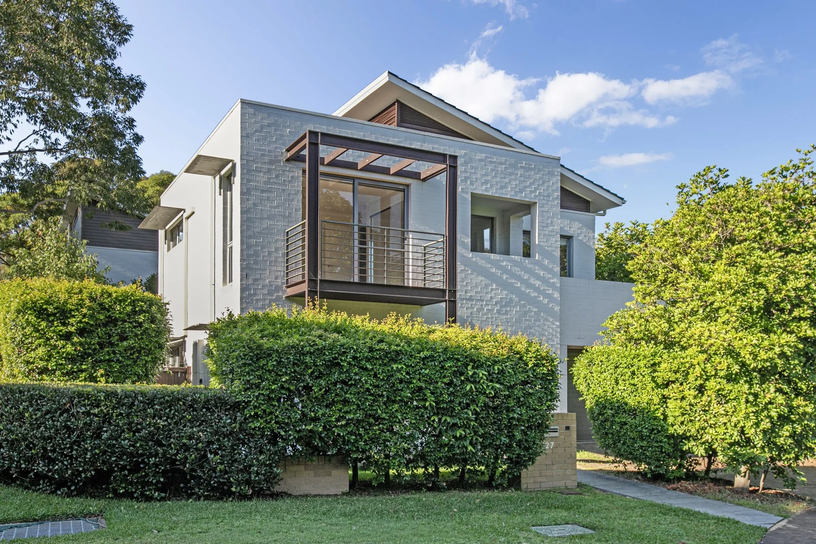 Primary image of 27 Lane Avenue, Newington NSW 2127