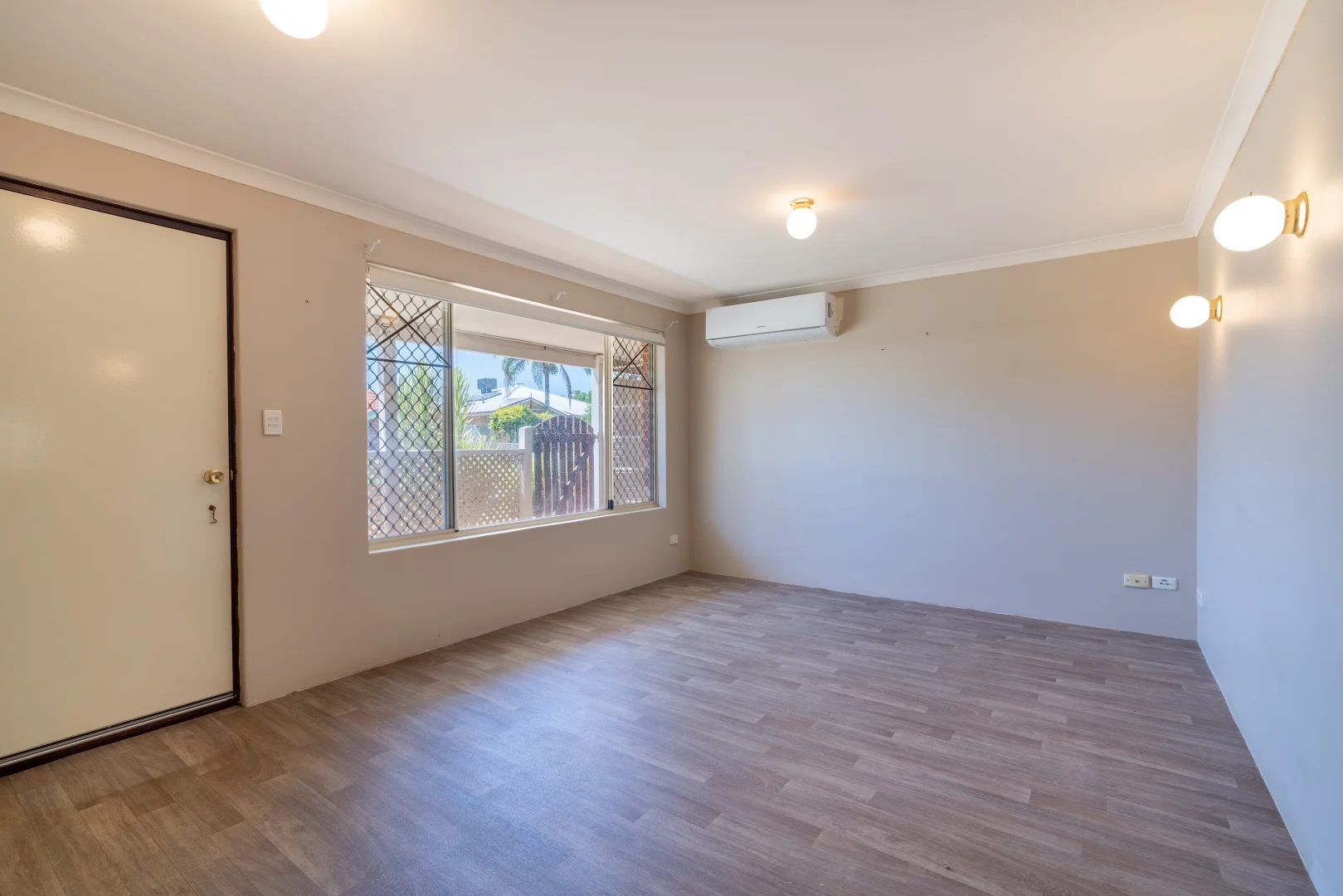 Additional image 2 of 38 Charnley Gardens, Waikiki WA 6169