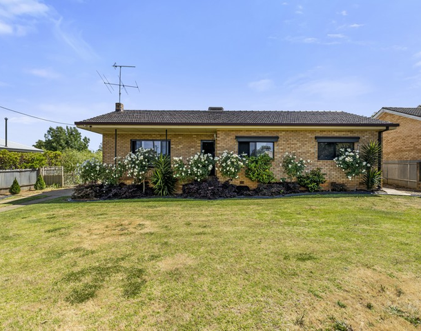 4 Cross Street, Junee NSW 2663