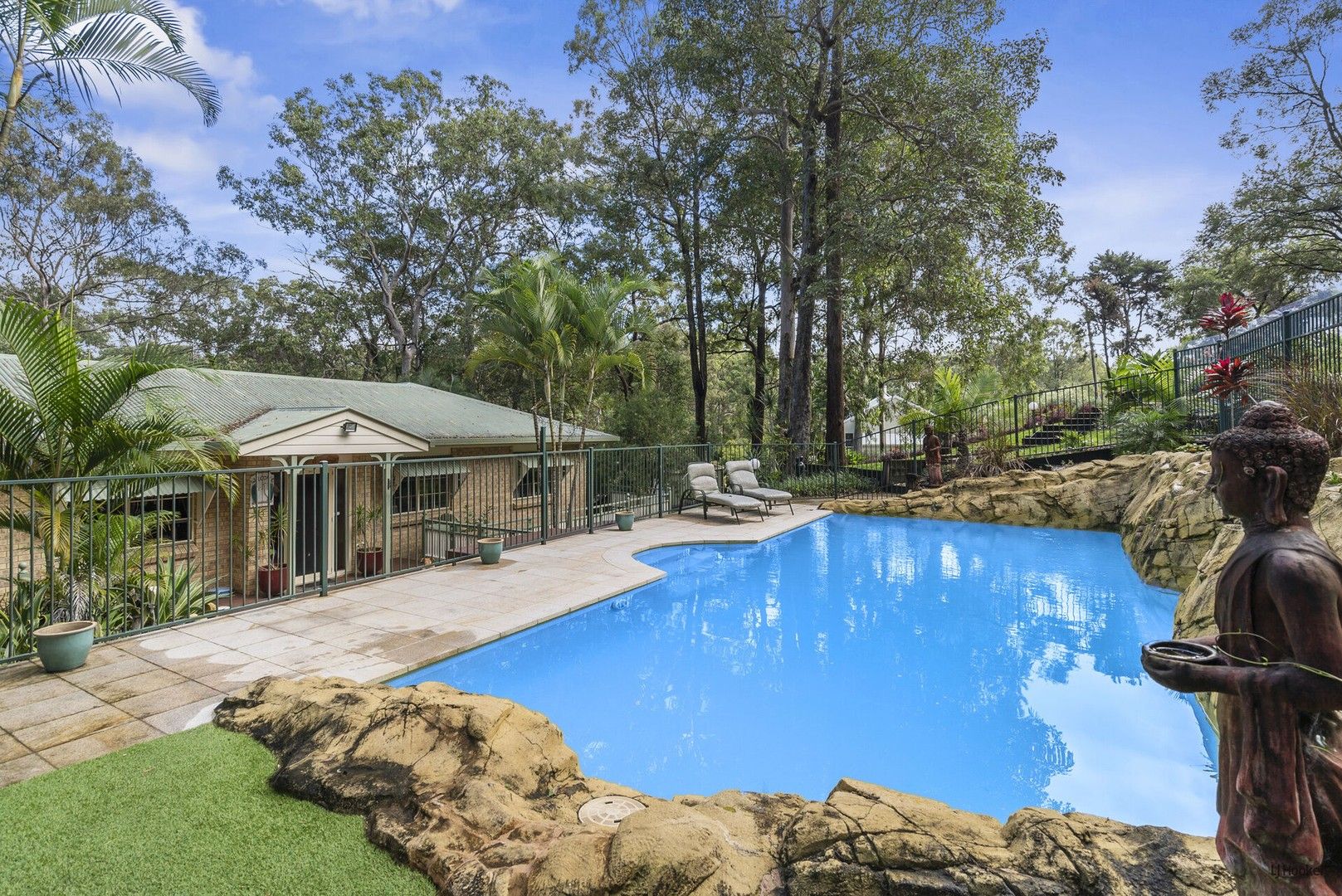 8 Raleigh Terrace, Currumbin Waters QLD 4223, Image 0