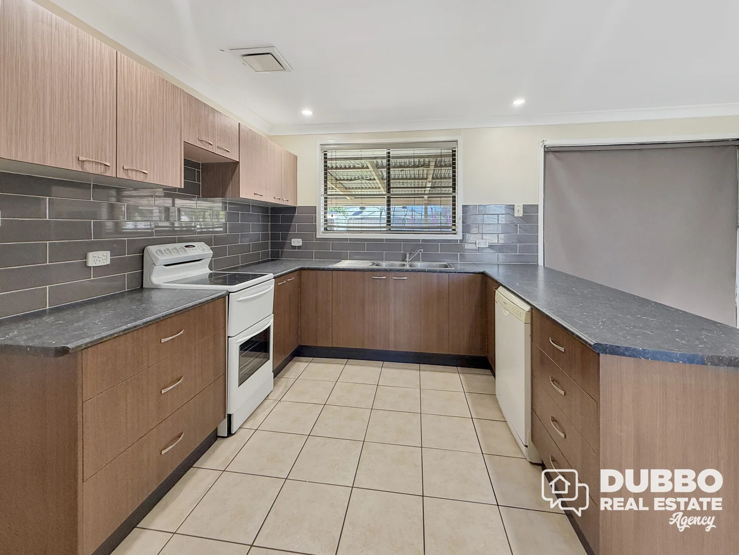 Additional image 3 of 155 A'Beckett Street, Narromine NSW 2821