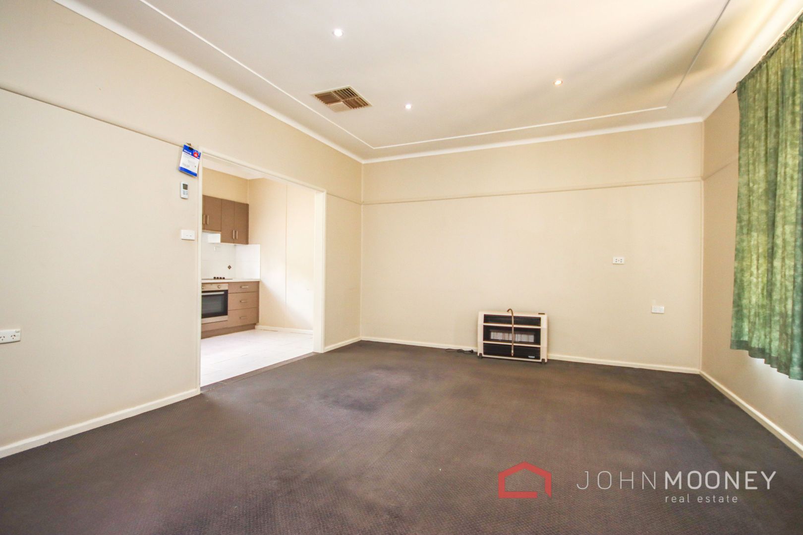 3 Gowrie Parade, Mount Austin NSW 2650, Image 2