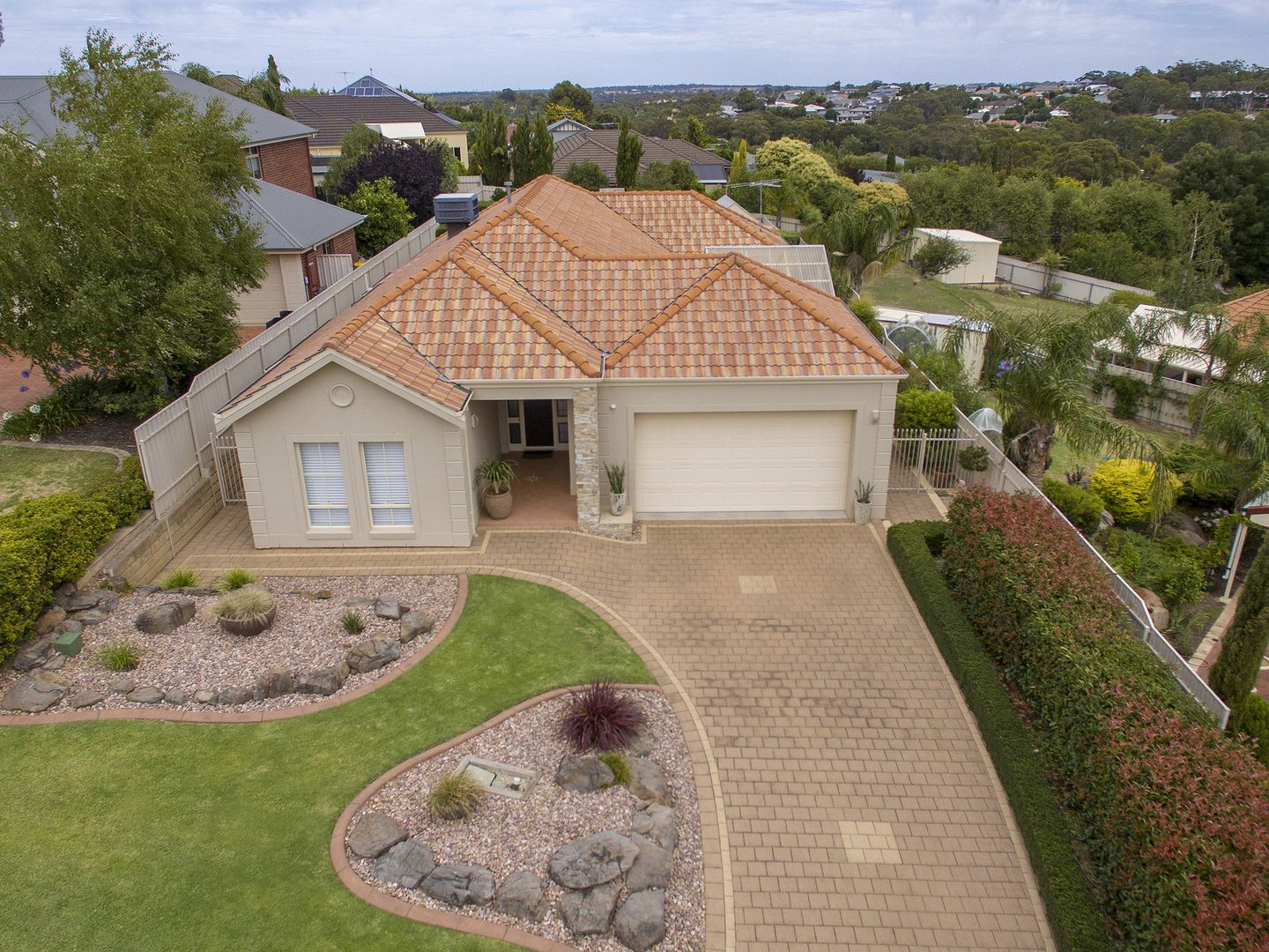 10 Bluebell Court, Craigburn Farm SA 5051, Image 2