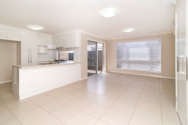 Unit 4/16 Swallow Court, Newtown QLD 4350, Image 1