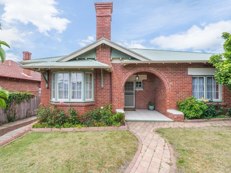 3 bedrooms House in 35 Bishop Street NEW TOWN TAS, 7008