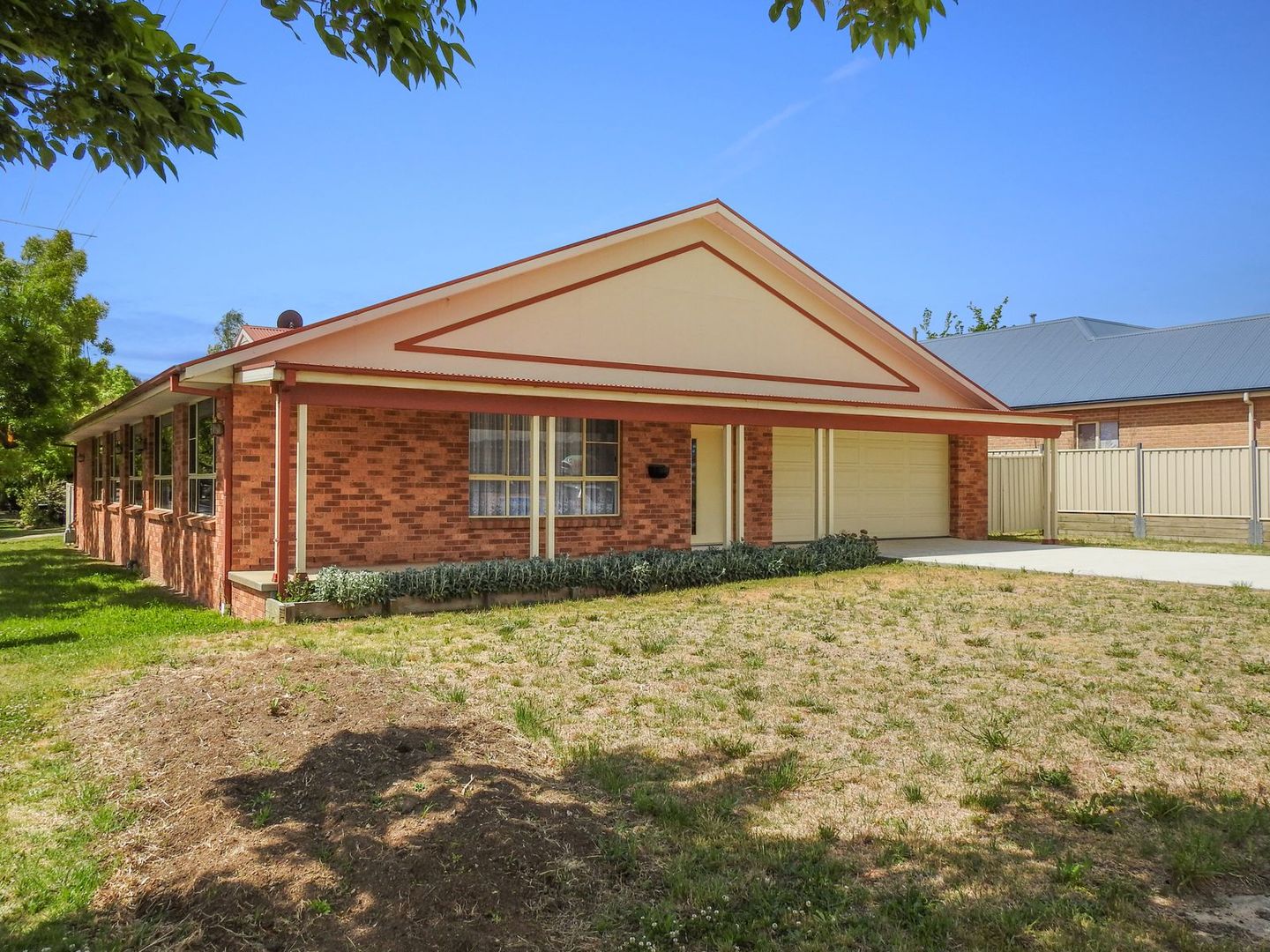 Oberon NSW 2787 4 beds house for Sale, 535,000 2015863635 Domain