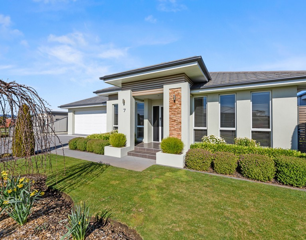 7 Tranquil Place, Shearwater TAS 7307