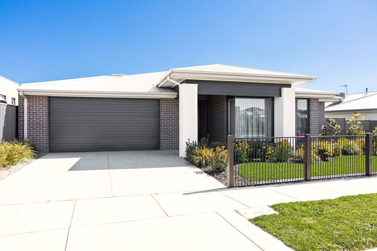 4 bedrooms House in 16 Shortridge Drive LUCAS VIC, 3350