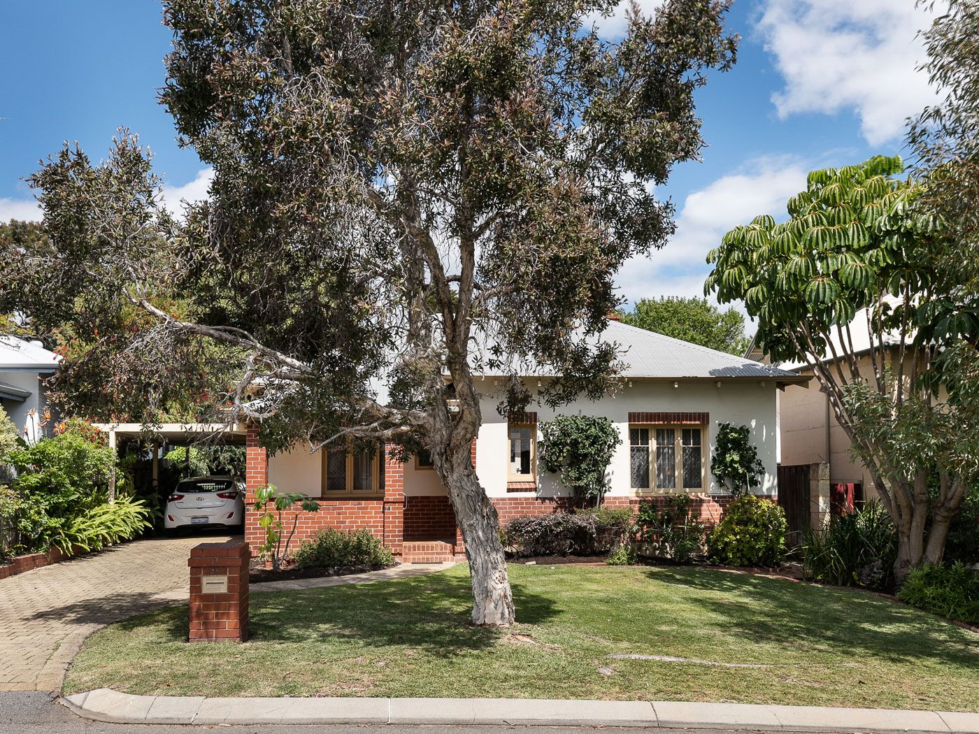 3 bedrooms House in 28 Lynton Street SWANBOURNE WA, 6010