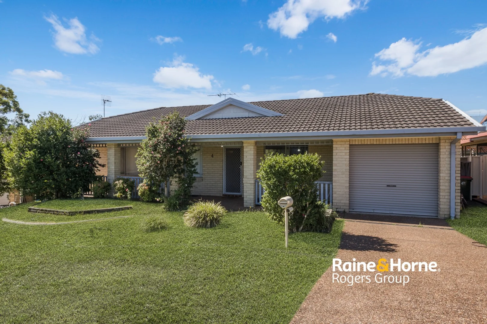 4 Shearer Crescent, Blue Haven NSW 2262