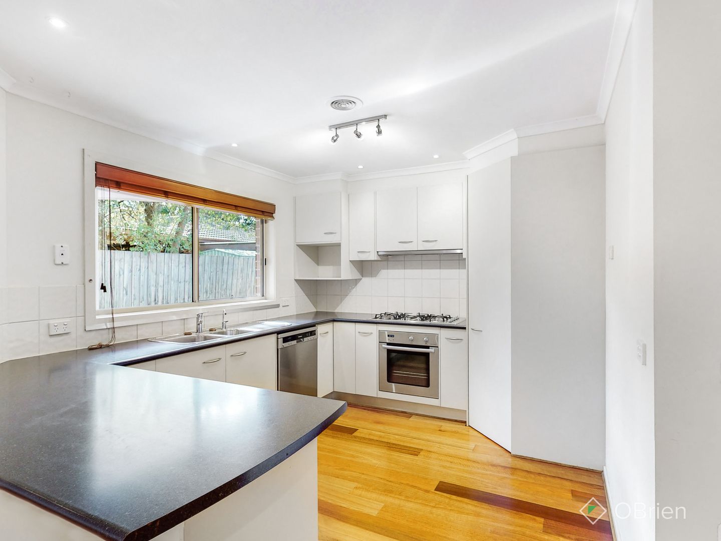 2/542 Dorset Road, Croydon South VIC 3136, Image 1