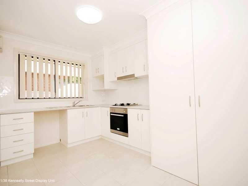 Unit 10/38 Kenneally Street, WAGGA WAGGA NSW 2650, Image 2