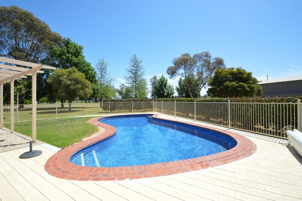 9 Oxley-Greta West Road, Oxley VIC 3678, Image 1