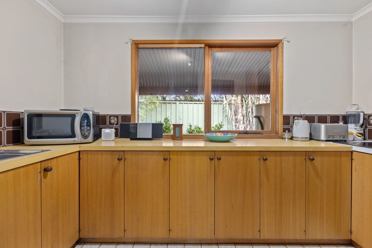 1 Alma Court, Kangaroo Flat VIC 3555, Image 2