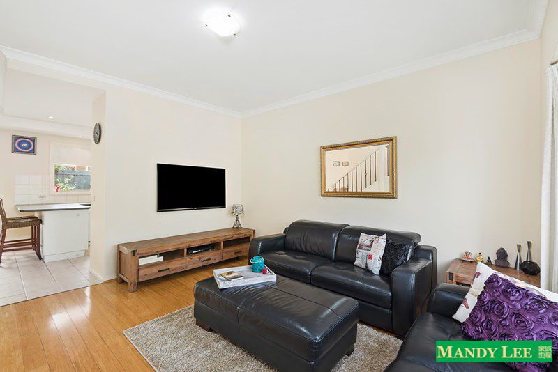 3/12 Victoria Street, Box Hill VIC 3128, Image 2