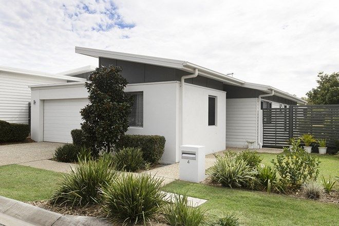 Picture of 4/20 Salisbury Street, REDLAND BAY QLD 4165