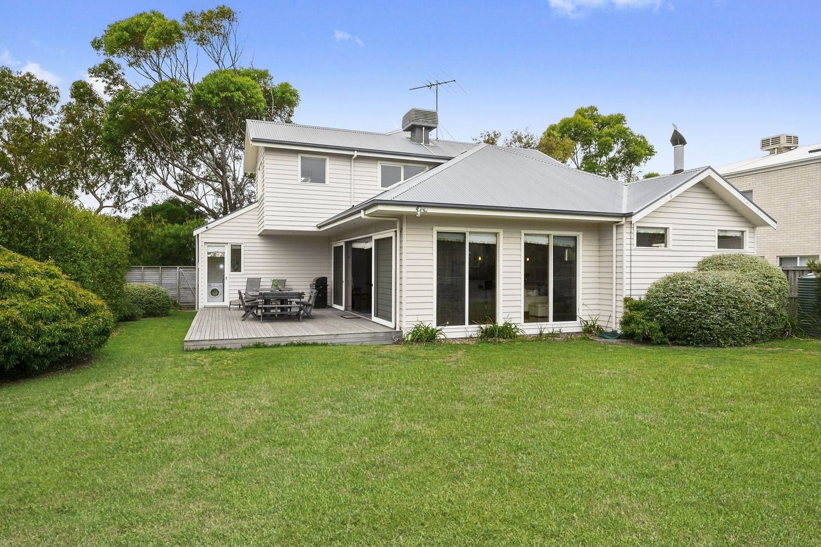 35 Golf Links Road, Barwon Heads VIC 3227, Image 2