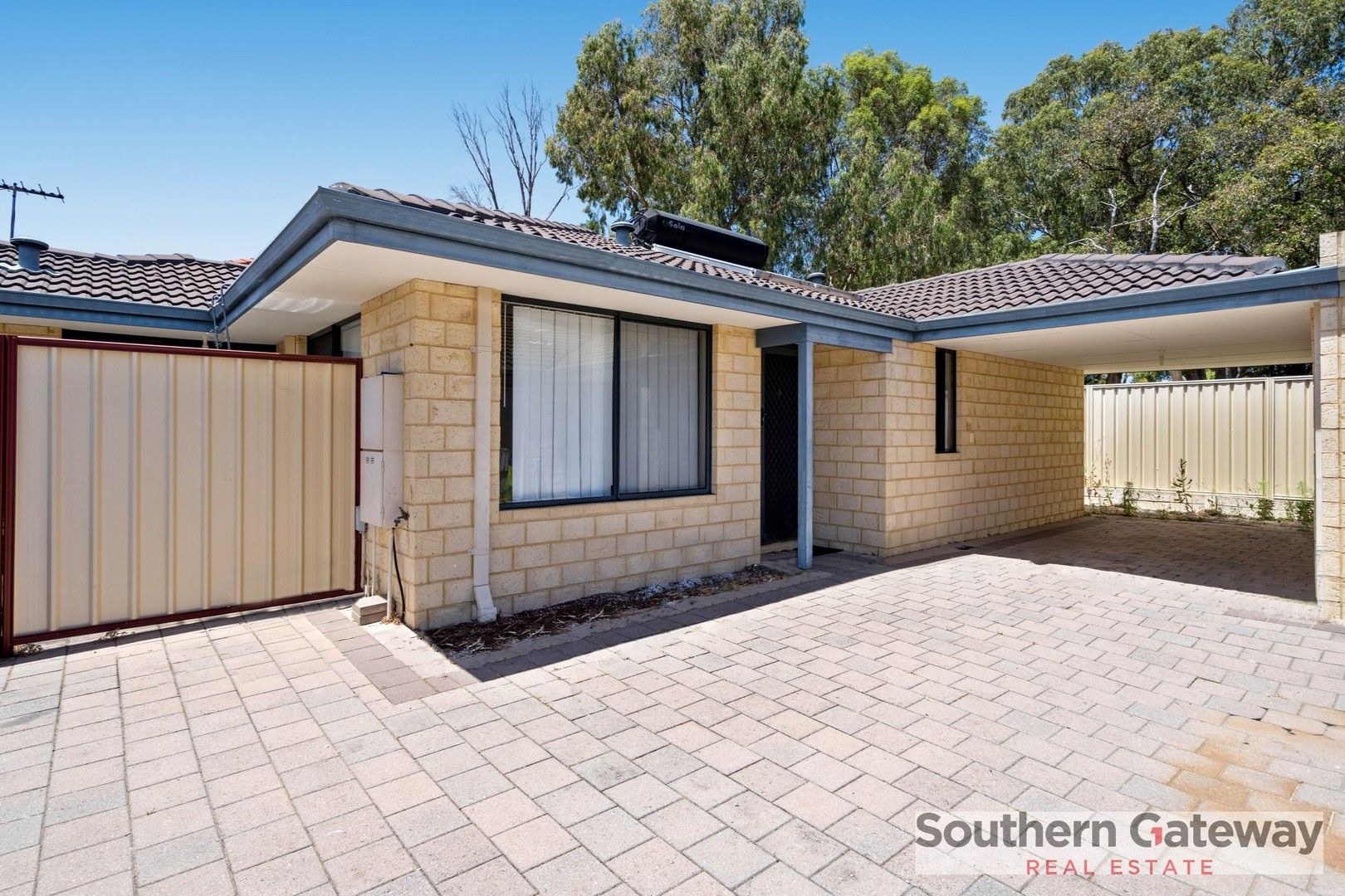 3 bedrooms Apartment / Unit / Flat in 4/17 Hartley Street GOSNELLS WA, 6110