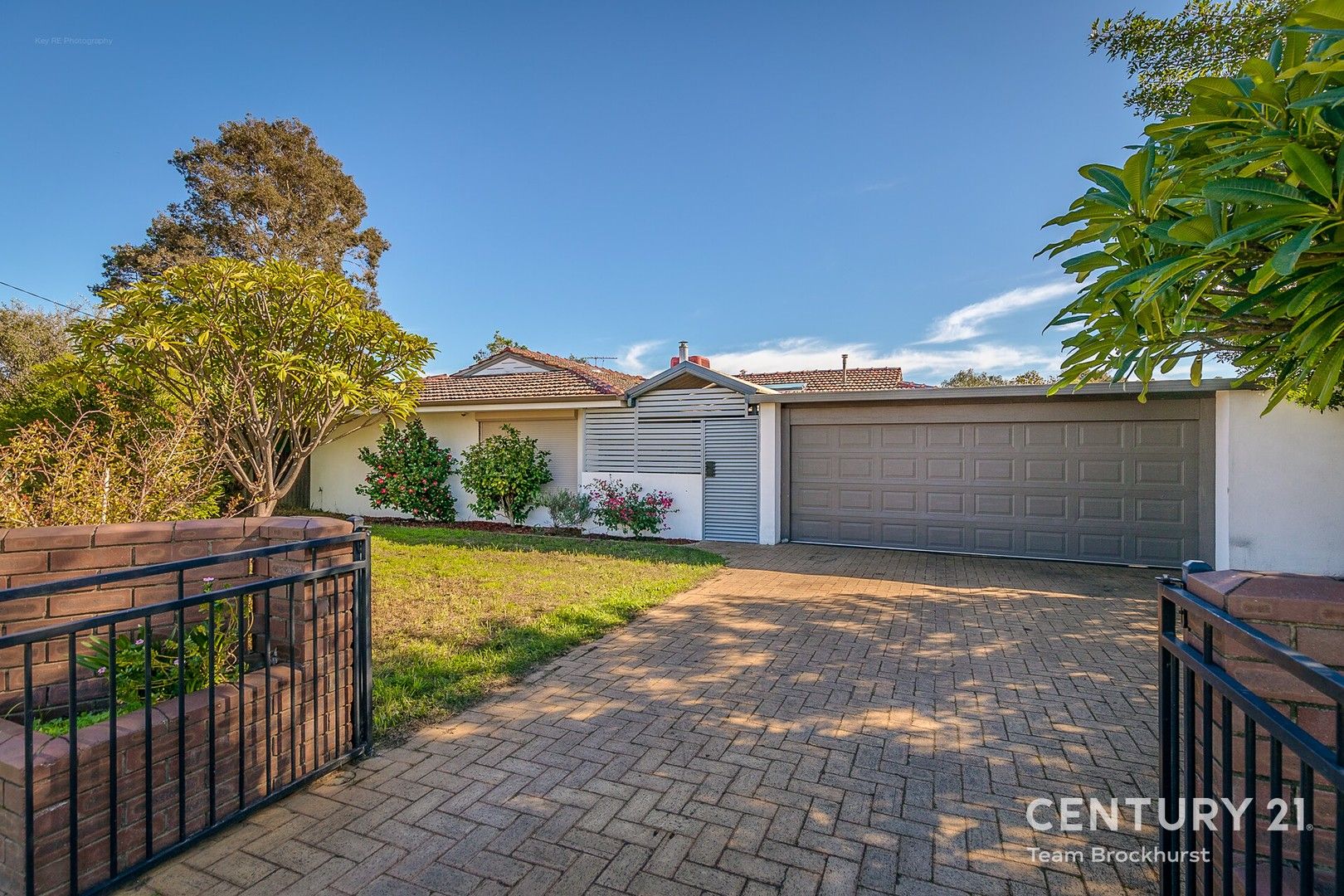4 bedrooms House in 75 Dale Road ARMADALE WA, 6112