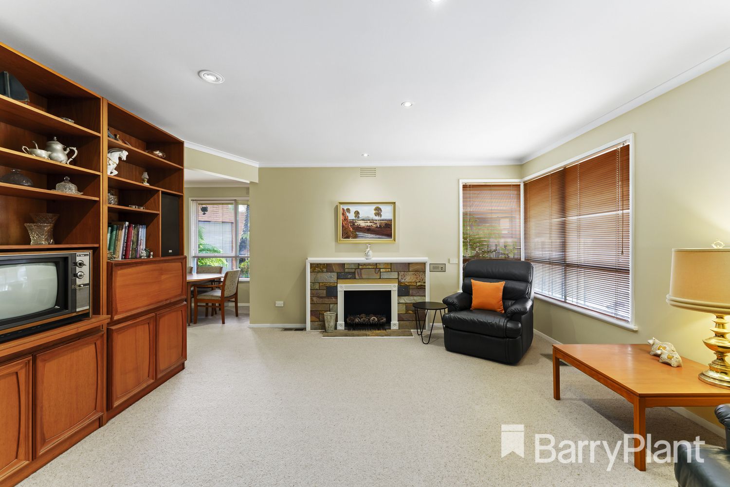 7 Nola Court, Bundoora VIC 3083, Image 2