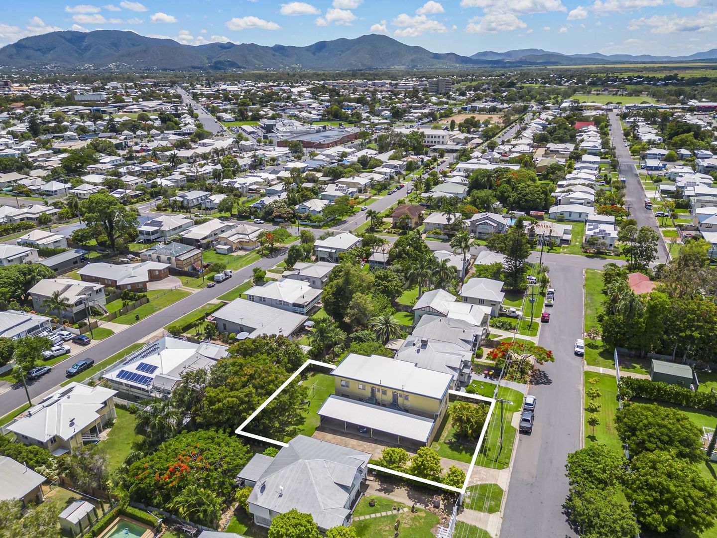 8 Corberry Street, The Range QLD 4700 Domain