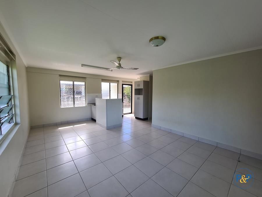 2/52 Bayswater Terrace, Hyde Park QLD 4812, Image 2