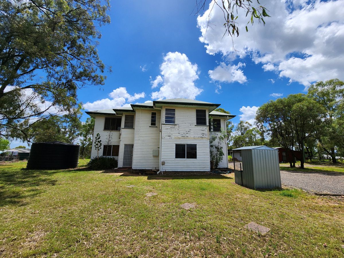 8 Fielding Road, College View QLD 4343