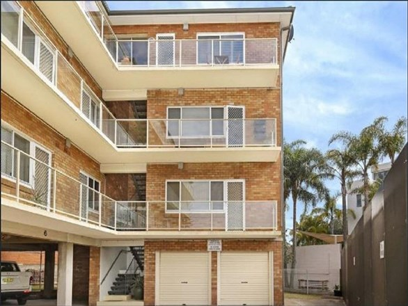 8/6 Parkside Avenue, Wollongong NSW 2500