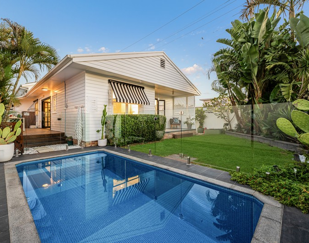 84 Third Avenue, Palm Beach QLD 4221