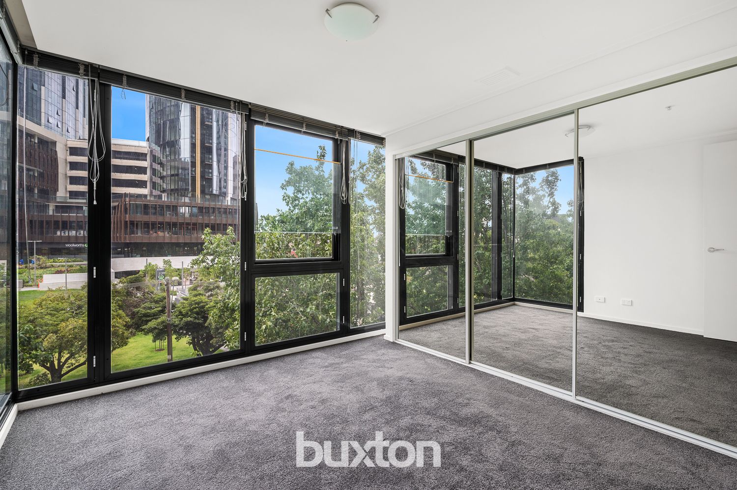 2 bedrooms Apartment / Unit / Flat in 35/100 Kavanagh Street SOUTHBANK VIC, 3006