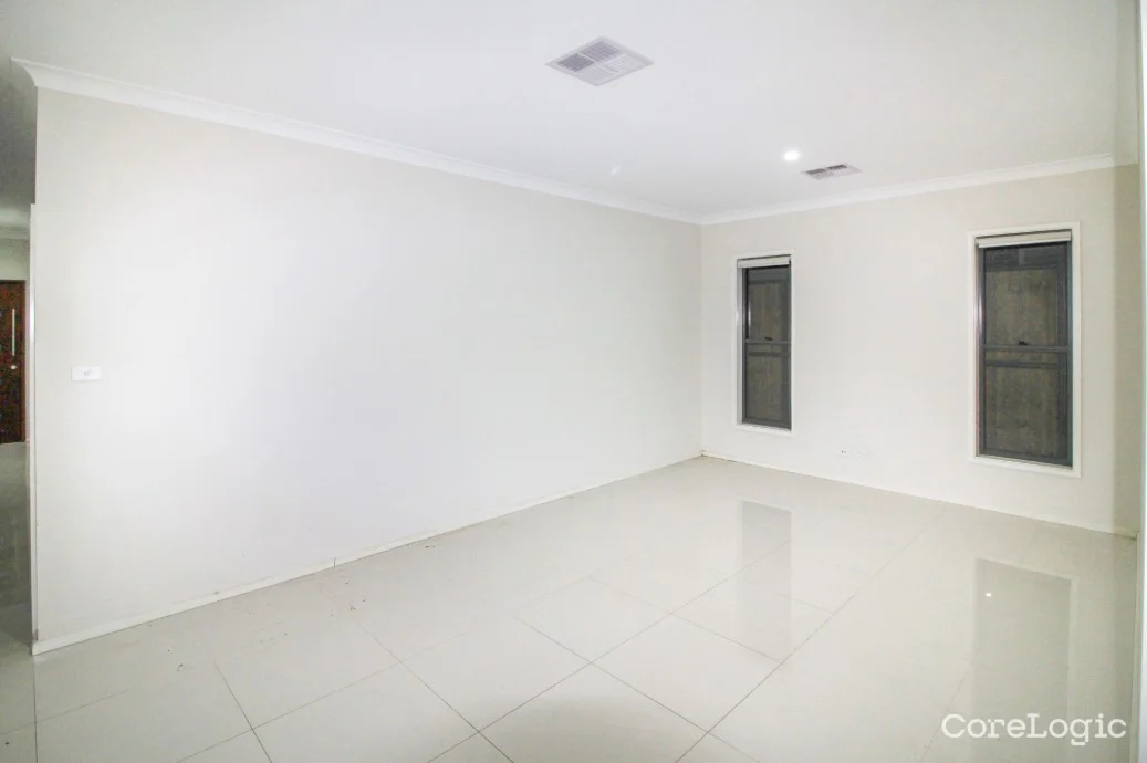 Additional image 6 of 38 Tomah Crescent, The Ponds NSW 2769