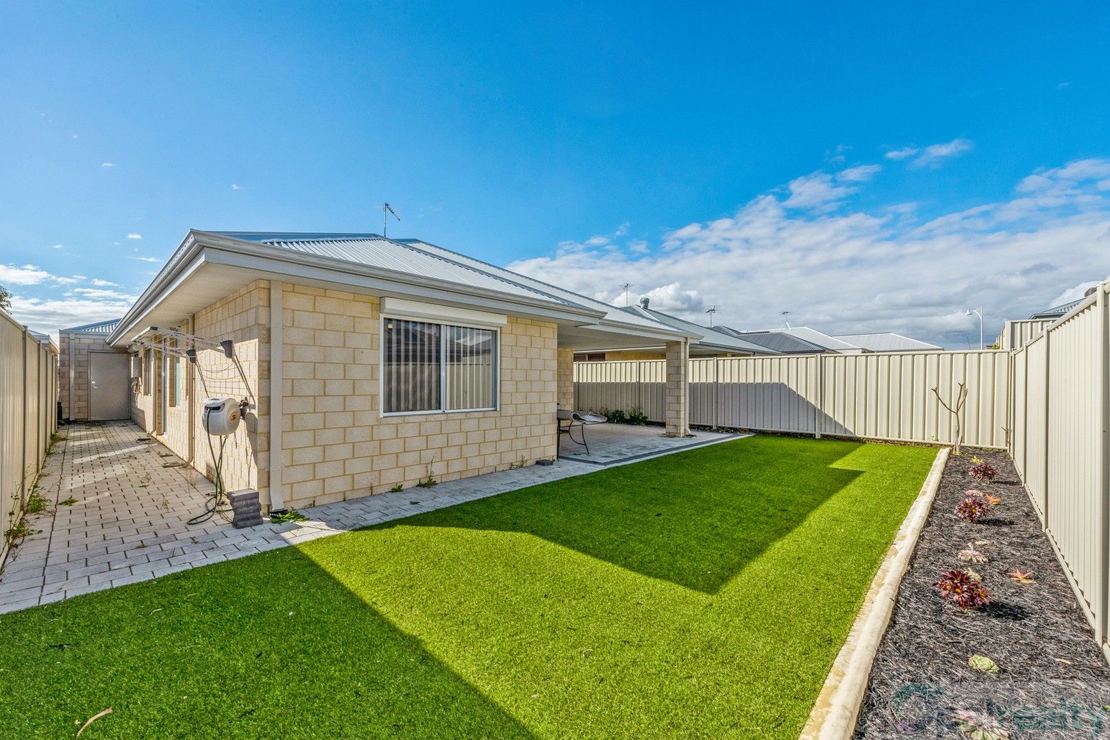 3 bedrooms House in 17 Winderie Road GOLDEN BAY WA, 6174