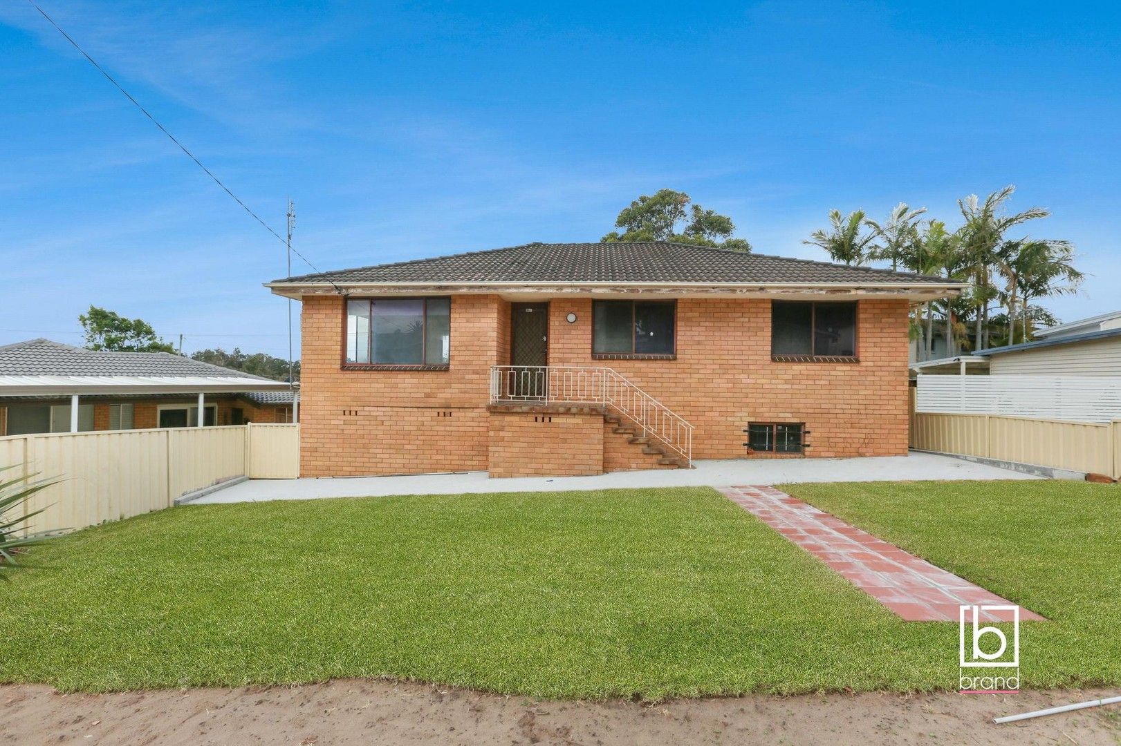 3 bedrooms House in 1/10 Gwydir Street BATEAU BAY NSW, 2261