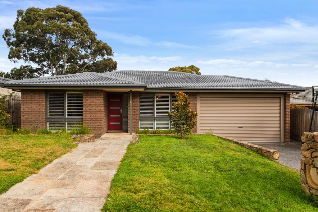 4 bedrooms House in 15 McMahon Court RINGWOOD NORTH VIC, 3134