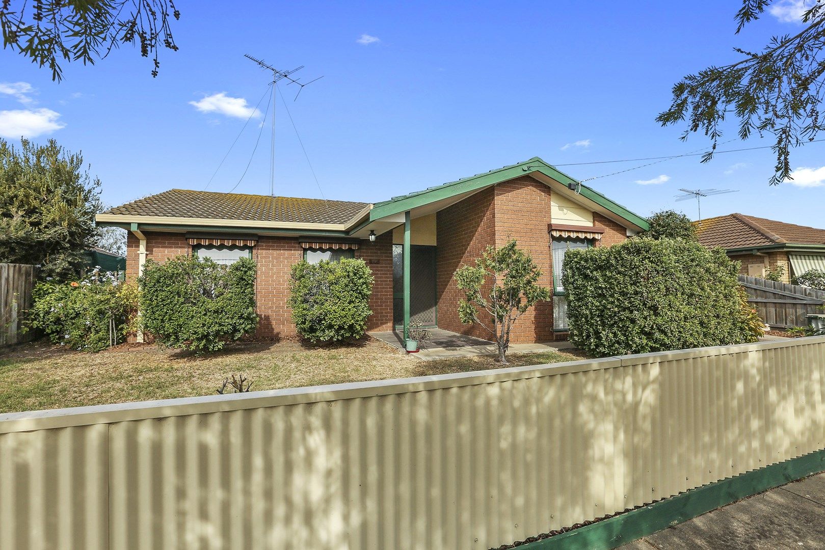 19 Aldershot Road, St Albans Park VIC 3219, Image 0