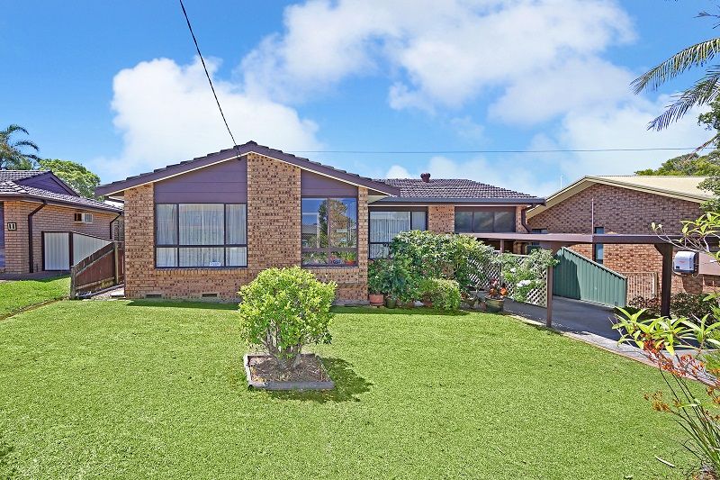 9 Essex Street, Gorokan NSW 2263, Image 0