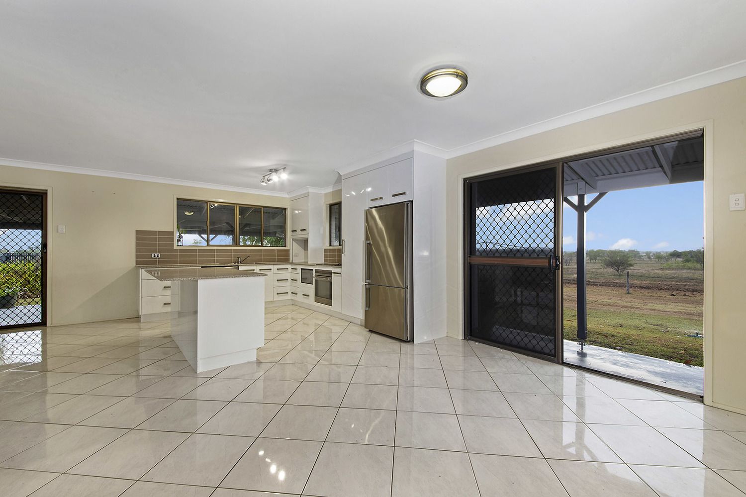 81 Greens Road, Alton Downs QLD 4702, Image 2