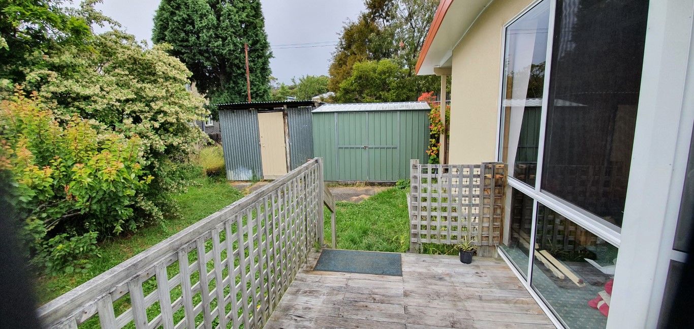 2 bedrooms Villa in 2/391 Nelson Road MOUNT NELSON TAS, 7007