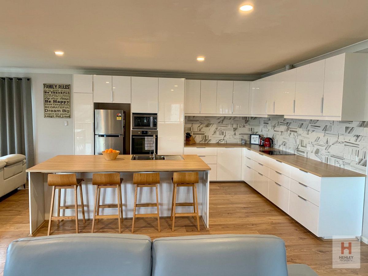 5 bedrooms House in 11 Adams Avenue JINDABYNE NSW, 2627