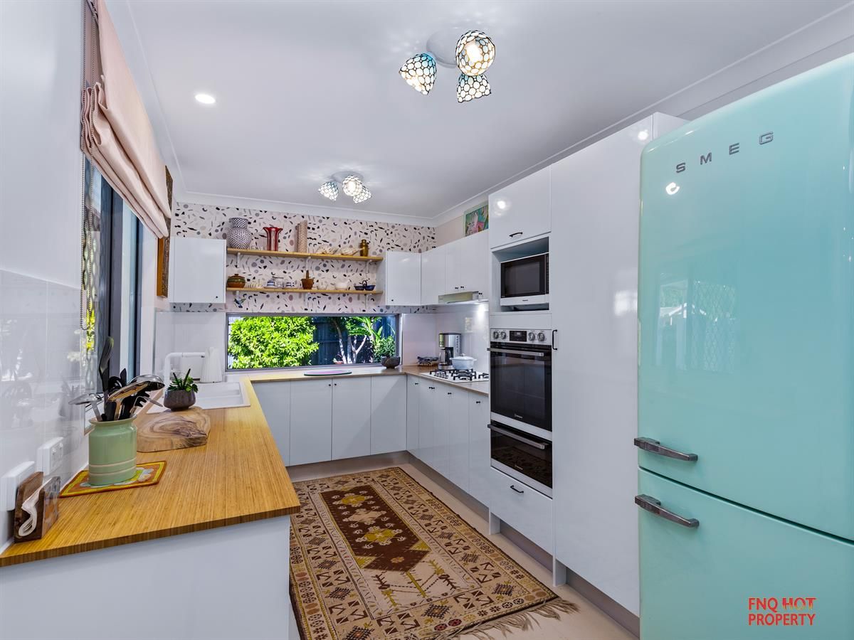 1/6-8 Hagen Close, Trinity Beach QLD 4879, Image 2