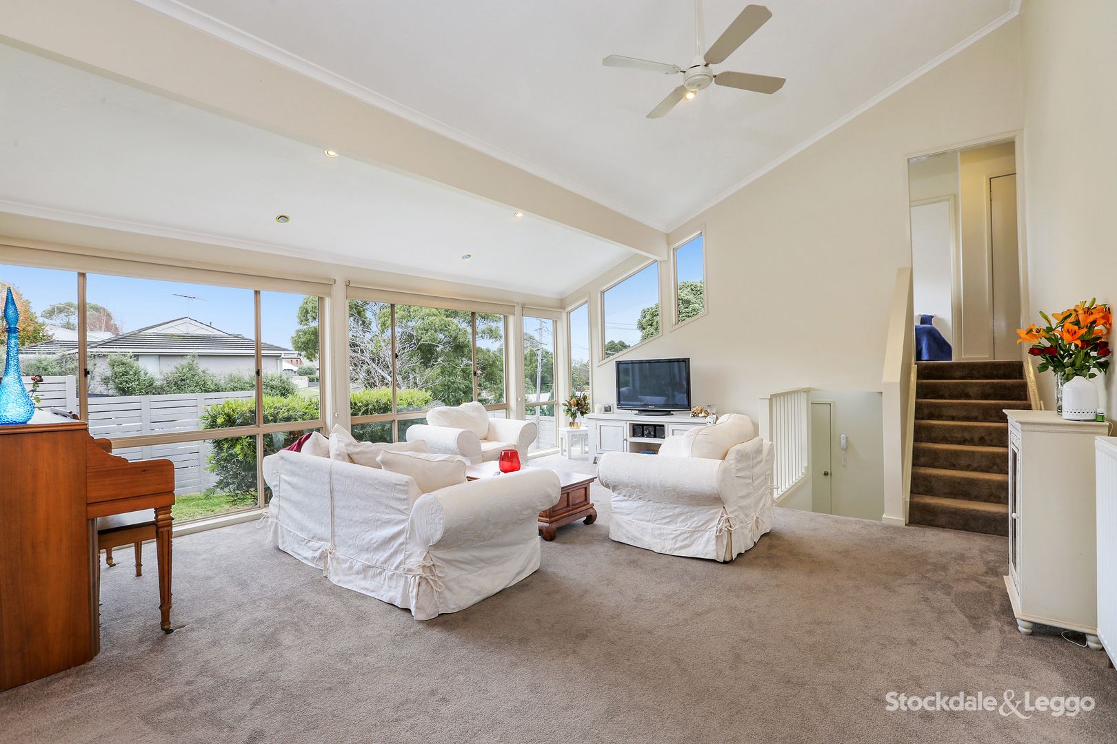 1 Kirami Crt, Wandana Heights VIC 3216, Image 2