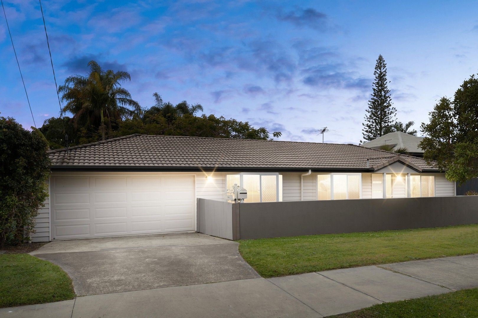 3 bedrooms House in 1A Essey Street CLONTARF QLD, 4019