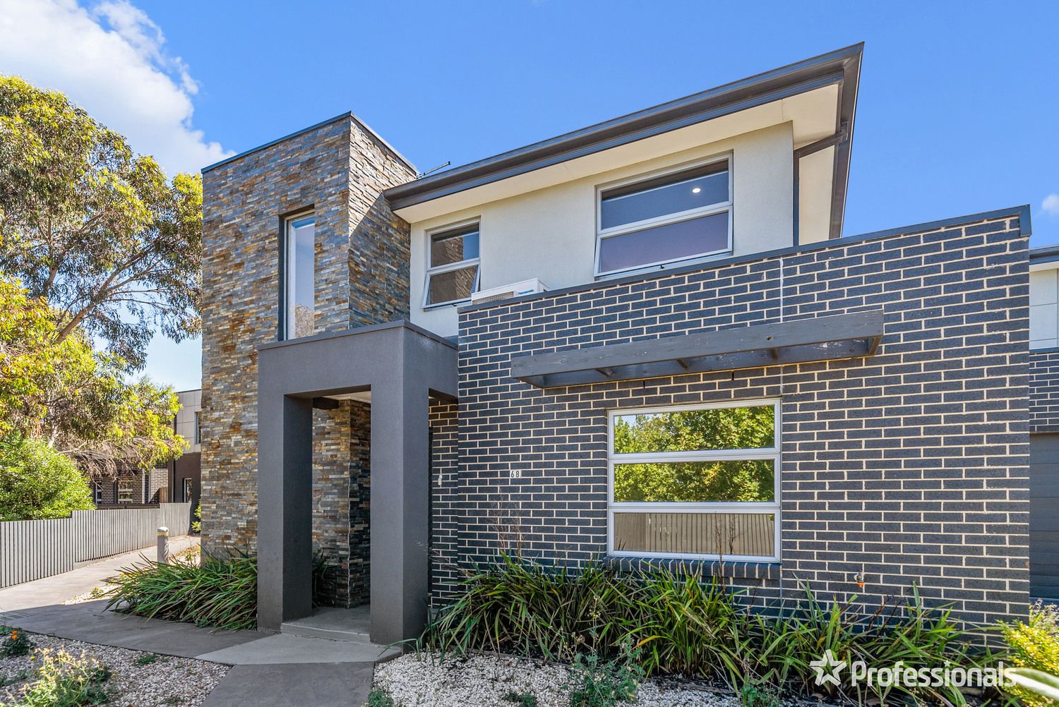 68 Banchory Avenue, Hillside VIC 3037, Image 0