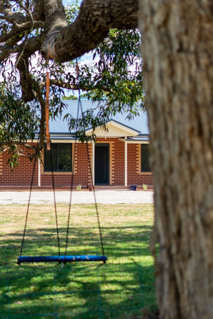 61 Nicholsons Road, Toongabbie VIC 3856 House for Sale Domain