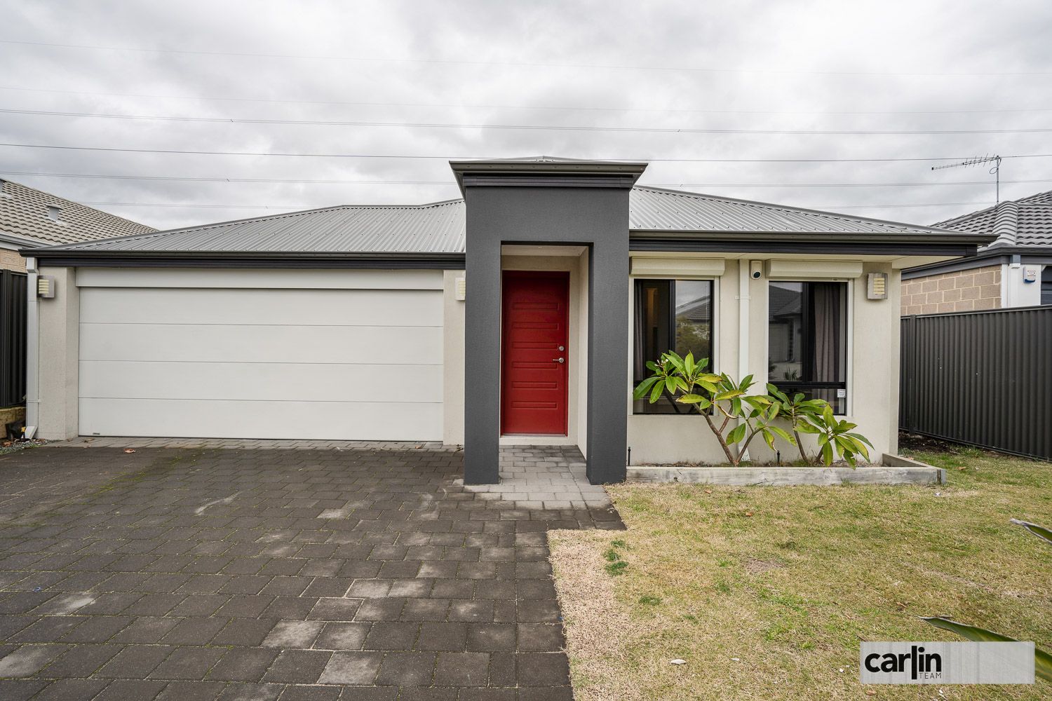 4 bedrooms House in 40 Daybreak Loop WELLARD WA, 6170