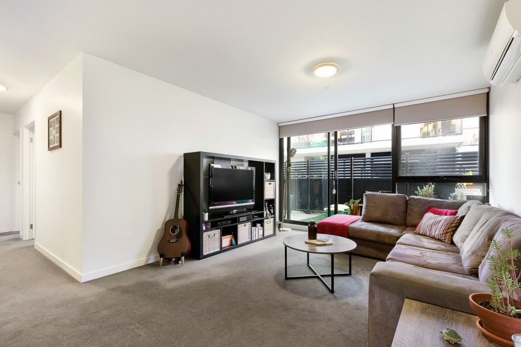 210/113 Pier Street, Altona VIC 3018, Image 2