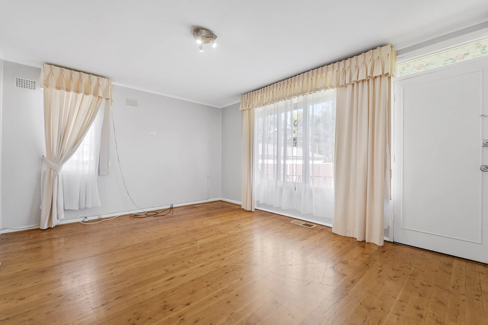 Additional image 3 of 15 Leichhardt Avenue, Fairfield West NSW 2165