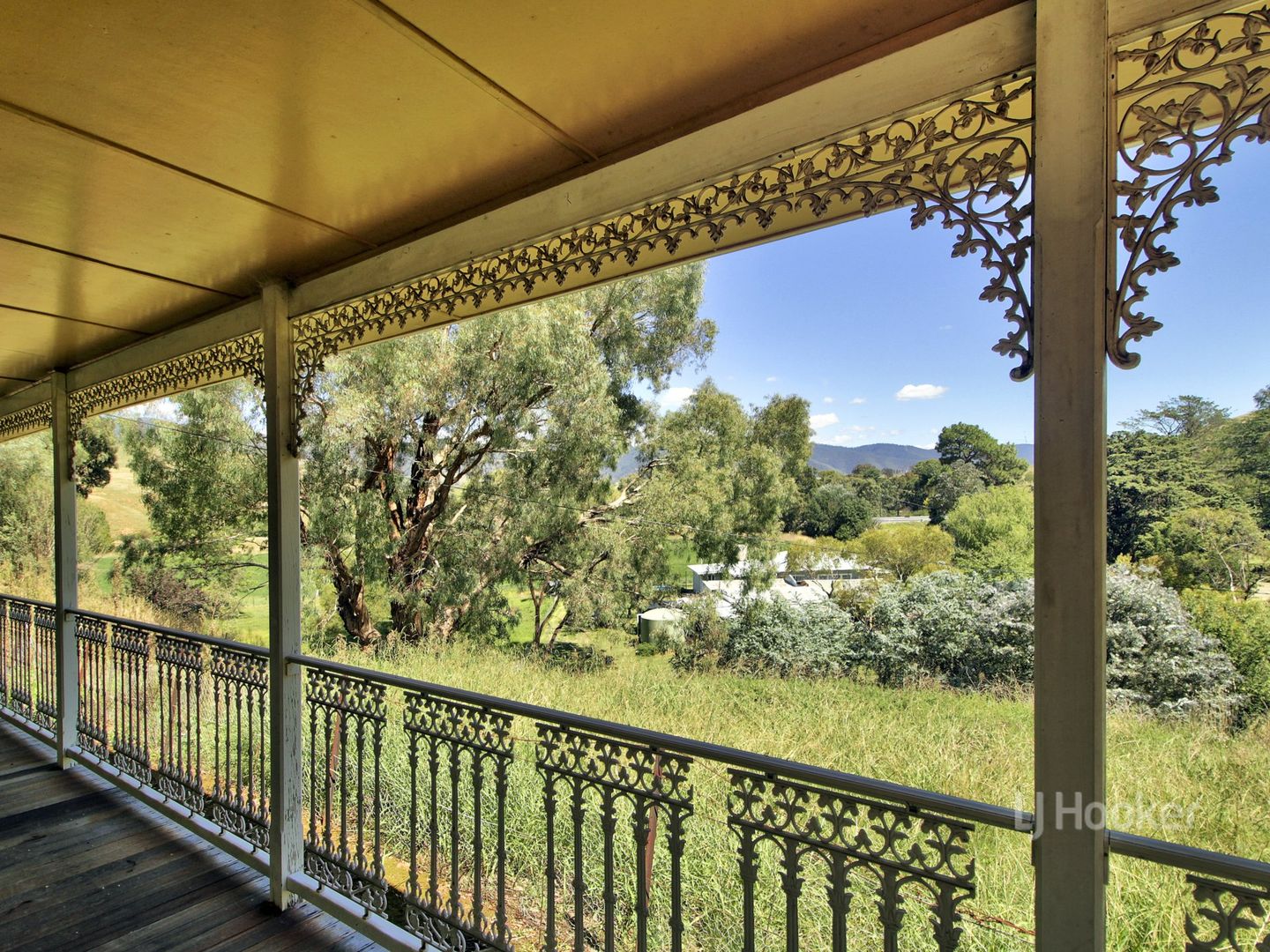 57 Old Pub Road, Ensay VIC 3895, Image 2